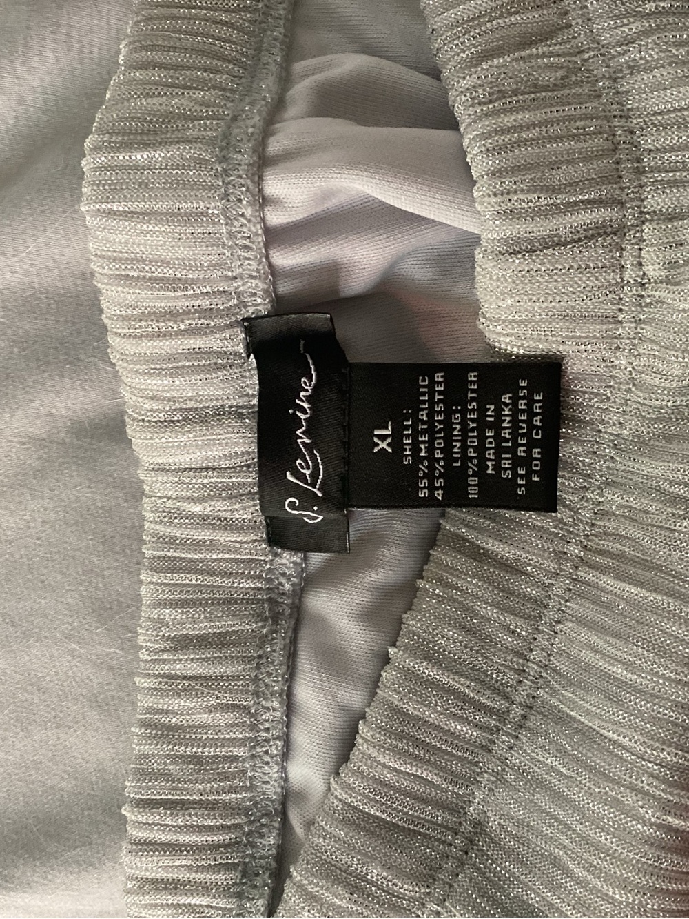 Metallic Silver Wide-Leg Pleated Pants - Picture 3 of 3
